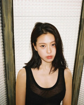 Elle, 18, Philippines