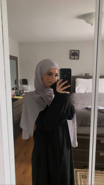 Olivia, 18, Iraq