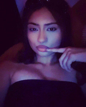 Isabella, 18, Sweden