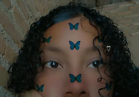 Mary Pires, 18, Brazil