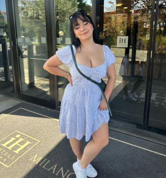 Liv, 32, United States