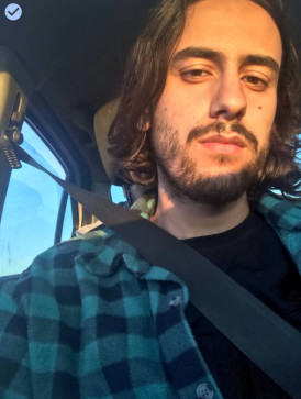 Lost Vivi, 25, United States