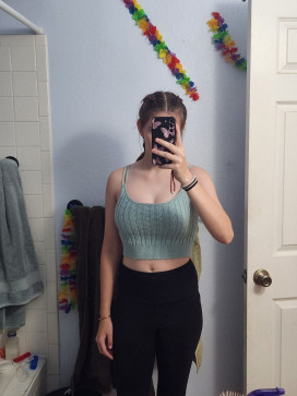 Annette, 18, United States
