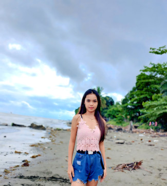 Jessalie Salingsing, 18, Philippines
