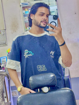 Utkarsh, 20, India