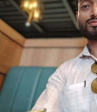 Fergu, 28, India