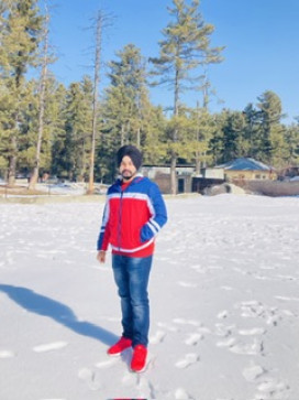 Robin, 27, India