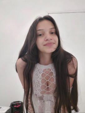 Sasha, 19, India