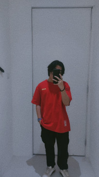 Izz, 18, Brunei Darussalam