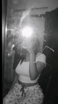 Maryam J, 19