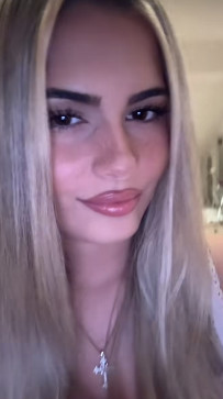 Angelina, 20, Albania