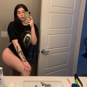 Elsa, 23, United Kingdom