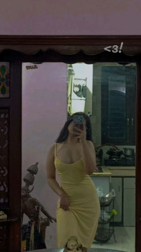Ayesha, 25, India