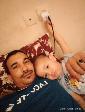 Should Merci, 38, Algeria