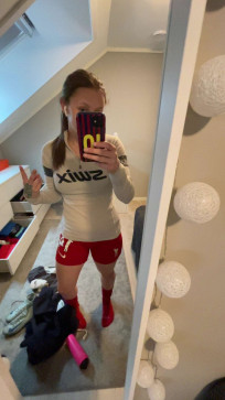 Maja, 18, Norway