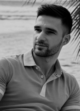 Ovidiu Bogdan, 18, Hungary