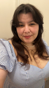 Nelly, 27, France