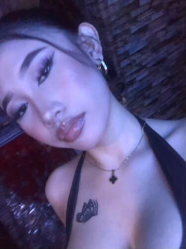 Holyyg, 18, Philippines