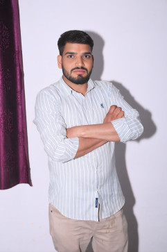 DINESH, 29, India