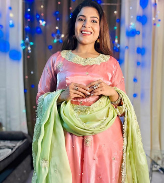 Sneha Sharma, 36, India