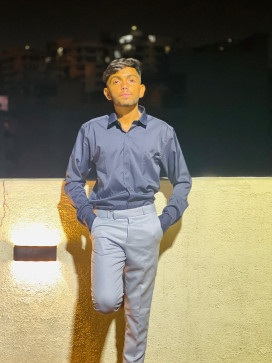 Epic Blue, 18, India