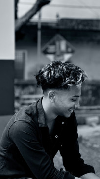 Deyon, 21, India