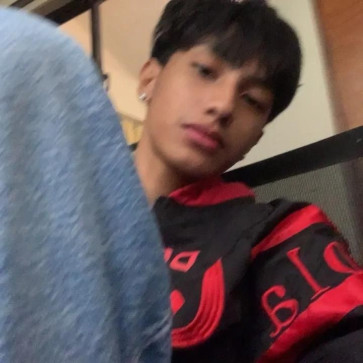 Chriss, 18, Philippines