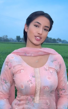 Jujfgj, 25, India