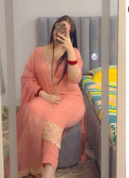 Ayesha Sid, 35, India