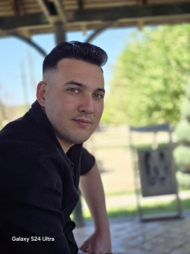 Yusuf IKIOLUK, 18, Turkey