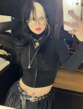 Mommy Goddess, 28, United States