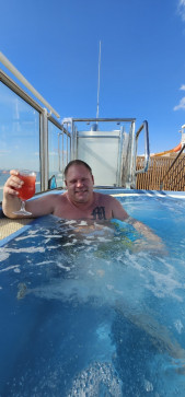 Mizike4u, 47, United States