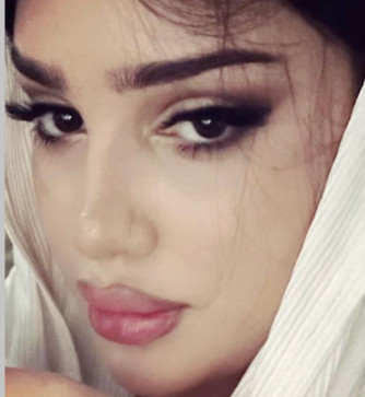 Yoselyn Lyn, 18, Algeria