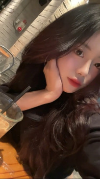 Charlotte, 22, United States