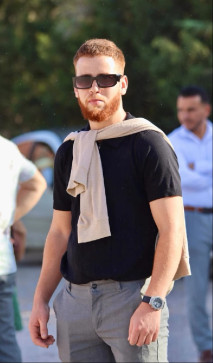 Thanos, 28, Algeria