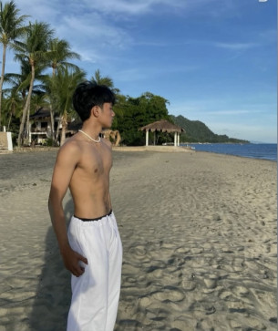 Klaus, 18, Philippines