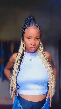 Gina, 19, Zambia