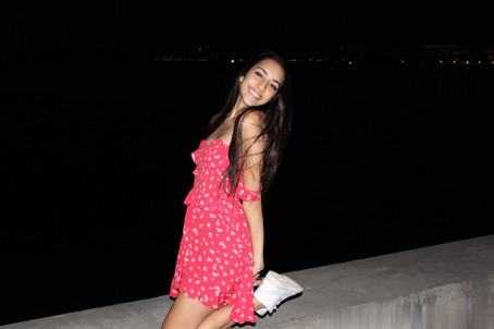 Paola Santos Alencar, 18, Brazil