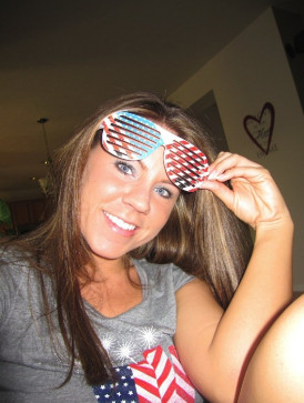 Caroline, 33, United States