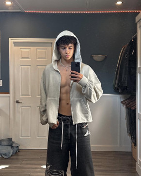 Joeey_, 19, France