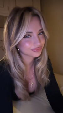 Gabriela, 19, Albania