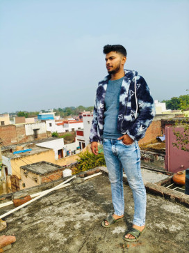 Shubh, 21, India