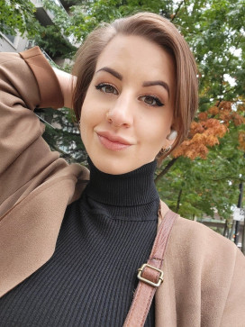 Lauren, 25, United States