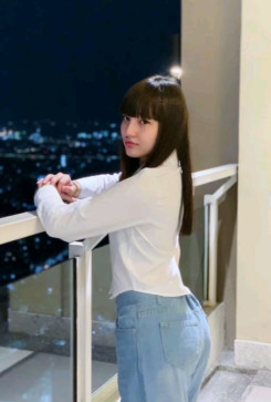 Bianca, 18, Japan