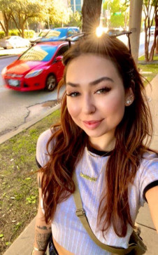 Stephanie, 31, United States