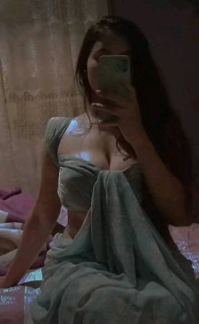 Juliee, 20, Canada
