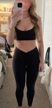 Adrianna, 18, Canada
