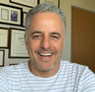 Mark Ayeers, 56, Indonesia
