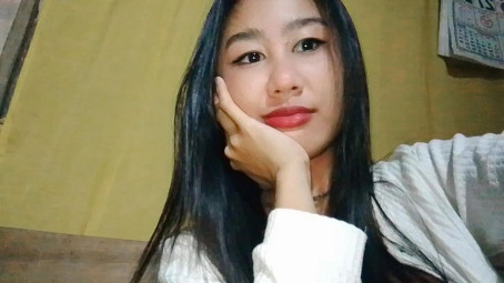 Miji, 19, Philippines
