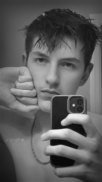 Benjamin, 18, United States